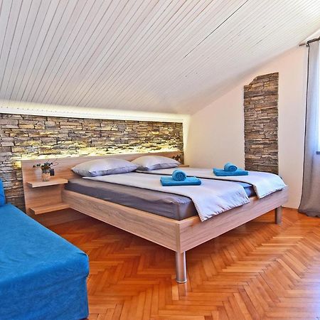 Apartment Leona Пула Екстериор снимка