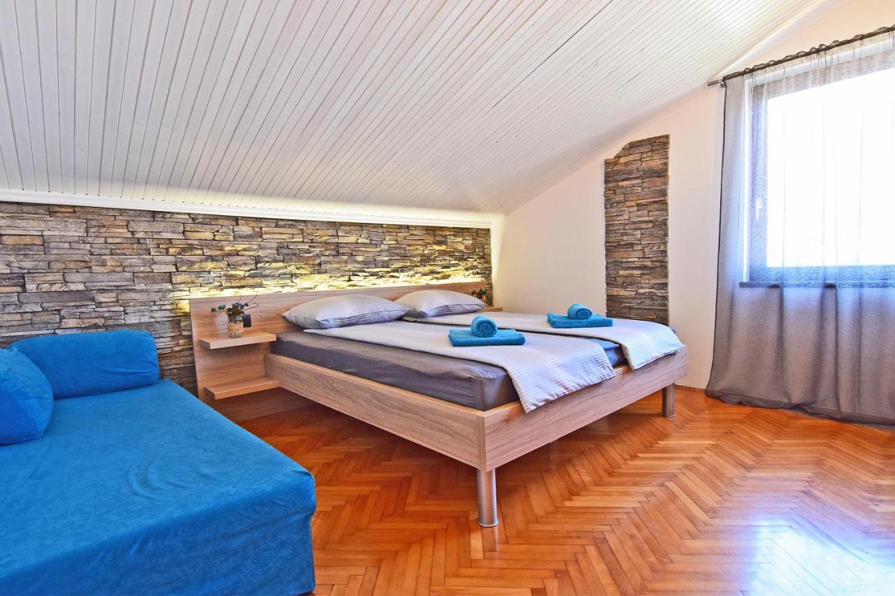 Apartment Leona Пула Екстериор снимка