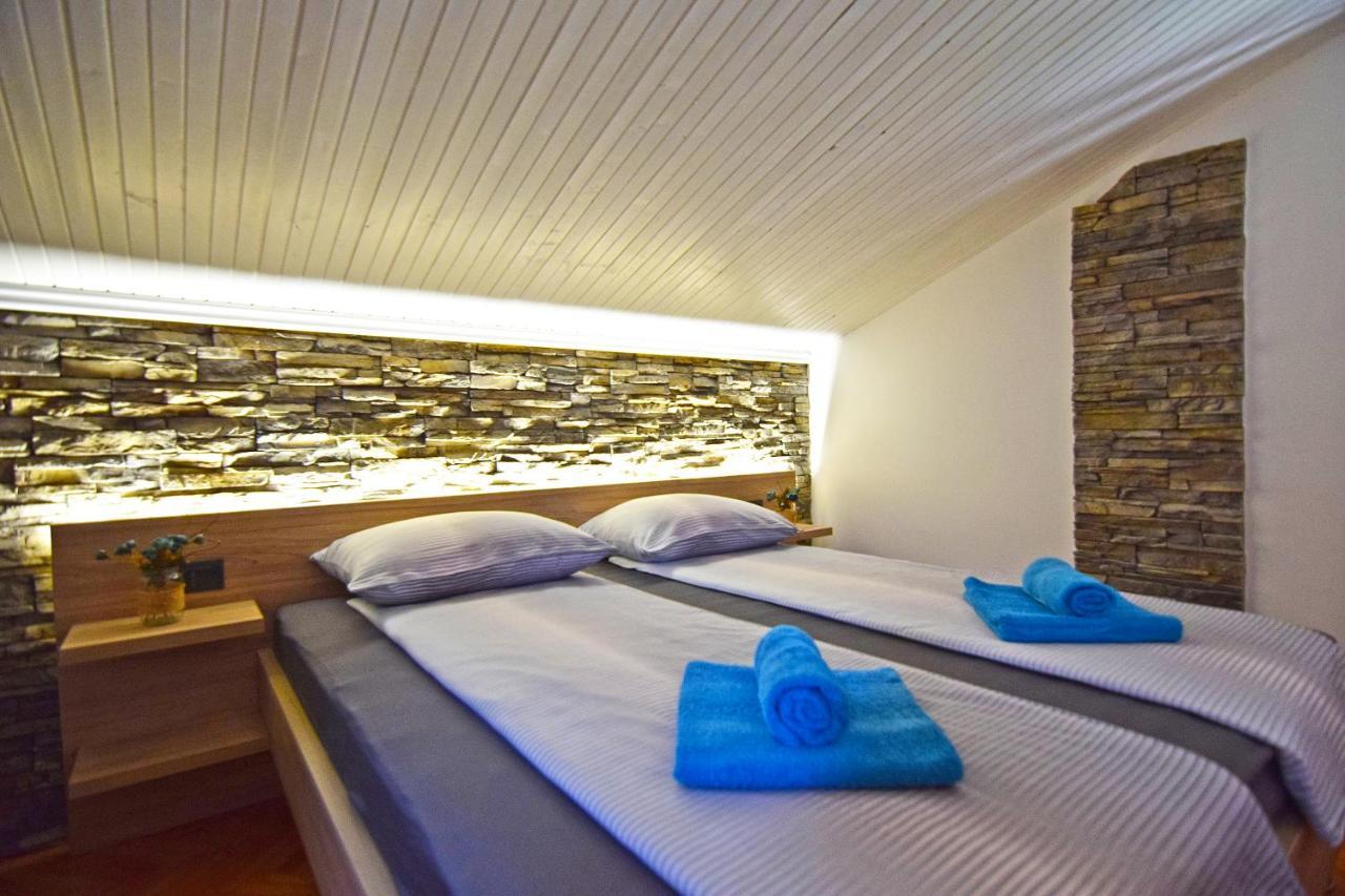 Apartment Leona Пула Екстериор снимка