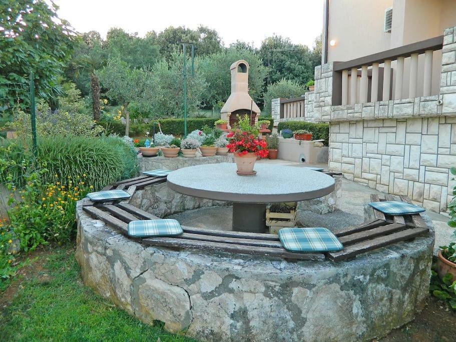 Apartment Leona Пула Екстериор снимка