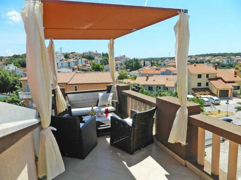 Apartment Leona Пула Екстериор снимка