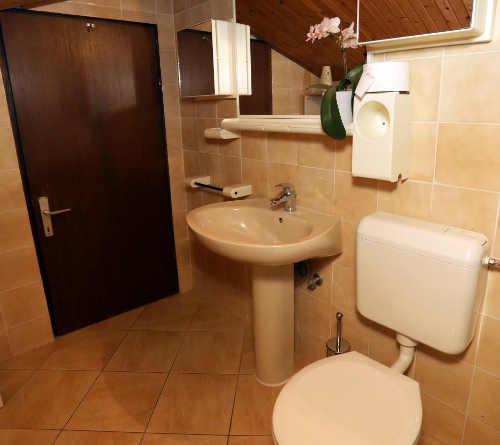 Apartment Leona Пула Екстериор снимка